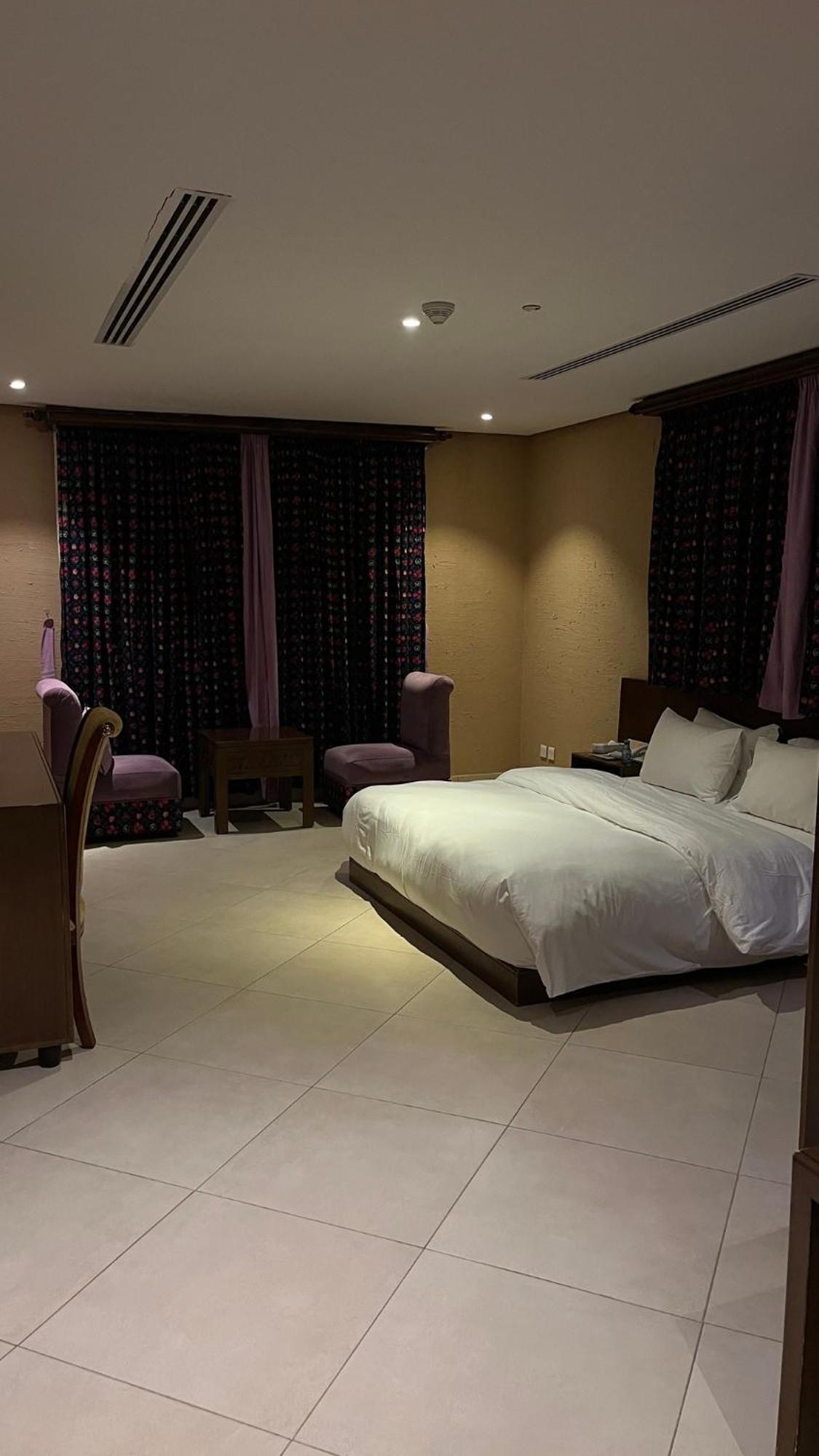 Al Malfa Resort Unaizah Extérieur photo