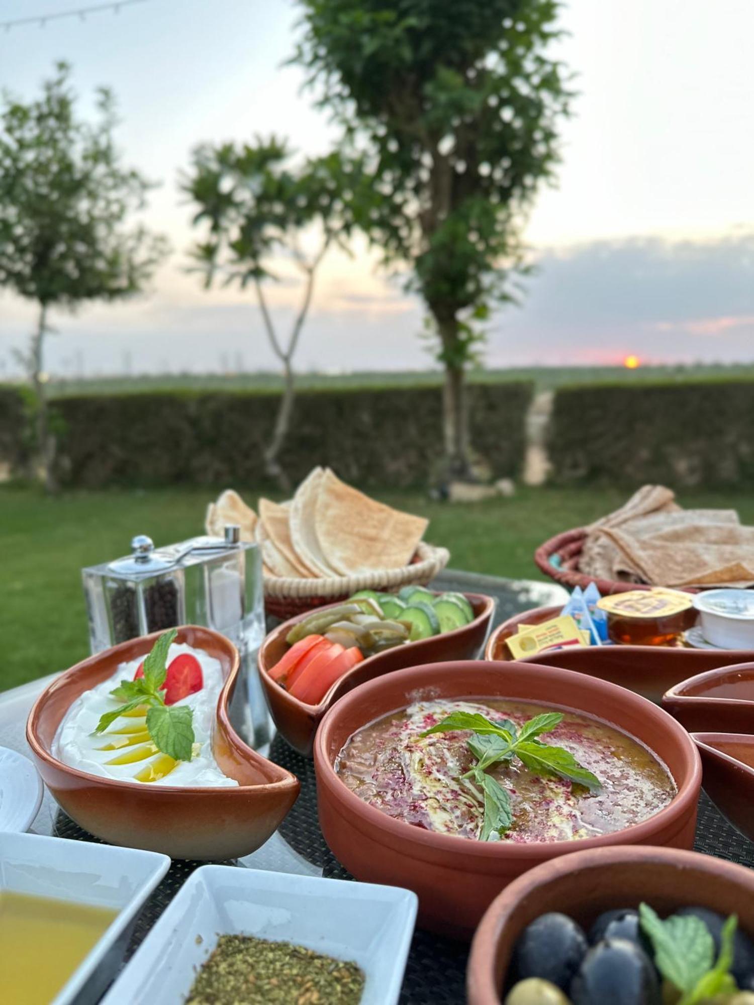 Al Malfa Resort Unaizah Extérieur photo